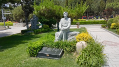 孙礼仁纪念碑落成：以《思索》之名，传承艺术之魂