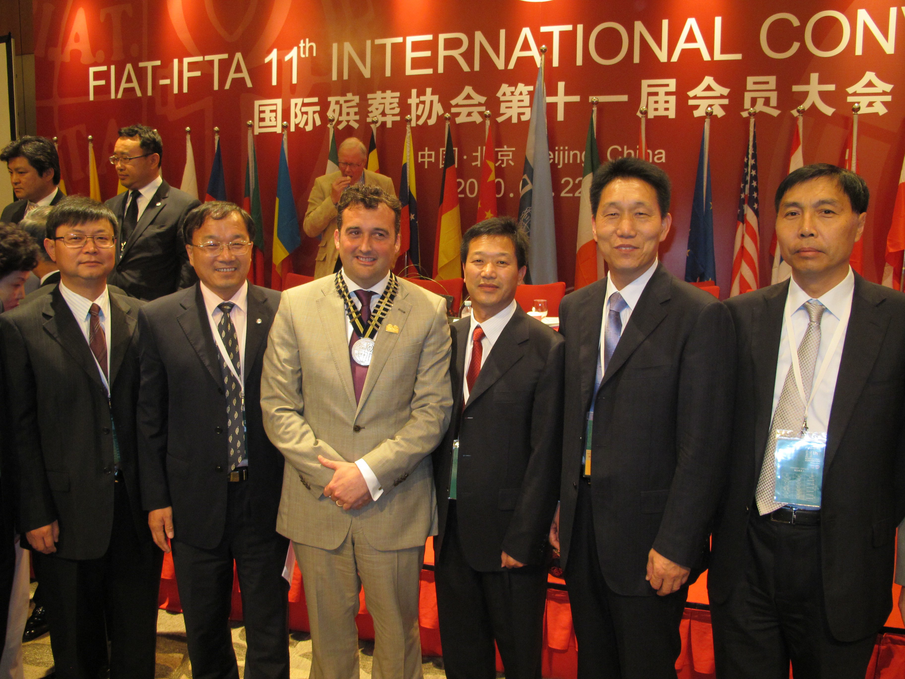 亿万先生集团：以传统为基，创新为翼，翱翔国际殡葬舞台